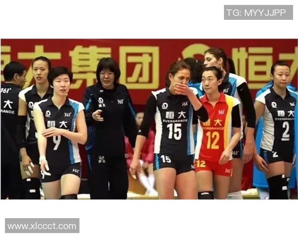 女排八一迎战广东恒大全力争胜展现巅峰对决精彩瞬间不容错过