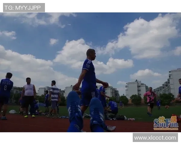 瓦朗谢与尼姆的激烈对决揭示法乙联赛新动态与球队未来走势